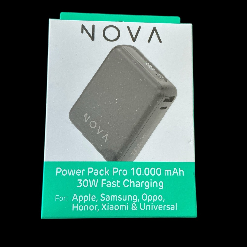 Nova iPhone and Samsung portable charger (Systema Power Pack Pro 10000mAh)